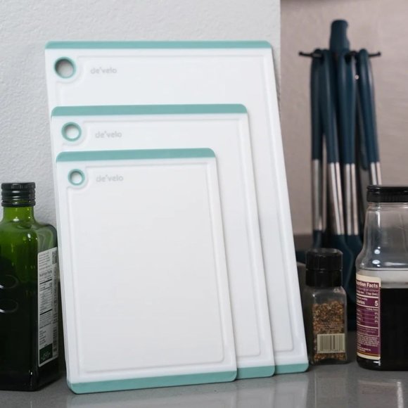 3 Piece Plastic Utility Non-Slip Cutting Board Set - Picture 2 of 4